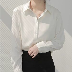 💯NEW White Satins Botton Down Shirts‼️